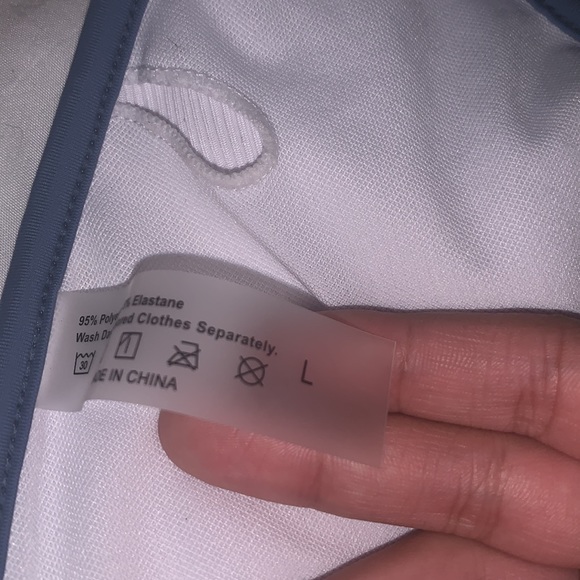 Shein two piece bathing suit - Picture 3 of 4